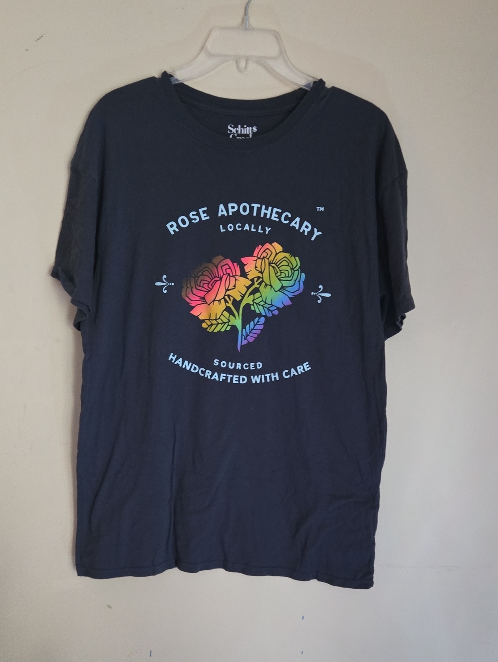 Schitt$ Creek UNISEX Rose Apothecary Graphic Tee